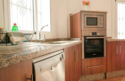 Torreblanca Apartment | Discover Your Dream Getaway in a Beachfront Apartment
