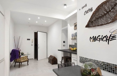 Boccadasse Apartment | Pet-friendly apartment 'Casa delle Sirene a Boccadasse' with Wi-Fi
