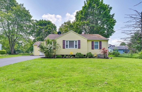 Auburn Cottage | Pet-Friendly Retreat Near Owasco Lake - Perfect for Families!