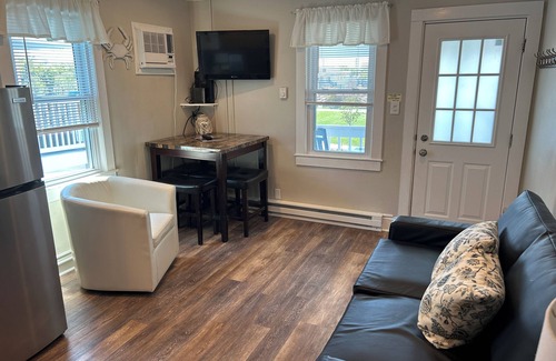 Ocean City Apartment | Pet Friendly Bayview: Downtown Retreat with Pool & Kitchen