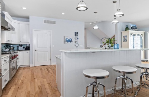 Surf City House | Pet Friendly Escape with Pool & Rooftop Deck in Surf City