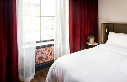 Riverside Hotel | Pet-Friendly Boutique Hotel with Rooftop Bar & Coffeehouse