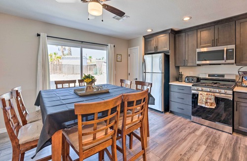 Bullhead City Cottage | Pet-Friendly Retreat in Bullhead City with Game Room