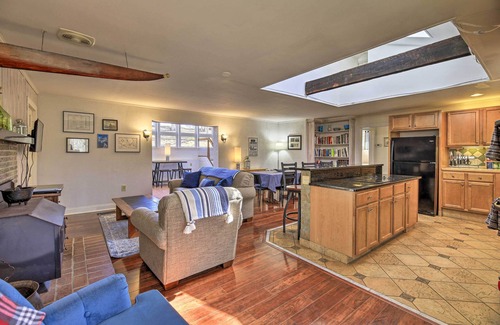 Ingles Cabin | Pet-Friendly Cabin with Dock on Claytor Lake - Guest Rated 9/10