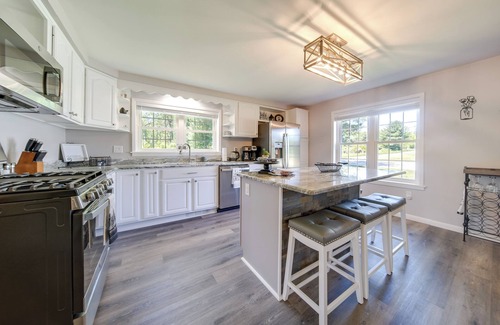 Centerville House | Discover a Pet-Friendly Centerville Home with Cozy Fire Pit