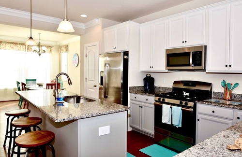 Sawgrass South House | Bright 3BR Townhouse with Pools, Gym & Ocean View