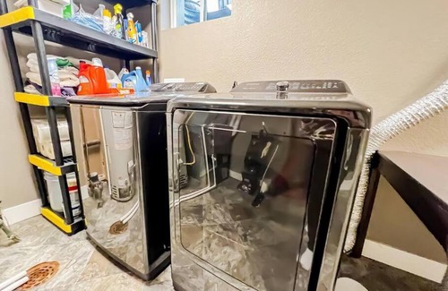 Southeast Colorado Springs Villa | Pet-Friendly Retreat Steps from Downtown Attractions