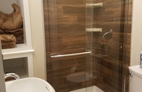 Berlin Cottage | Guest Rated 9.8: Pet-Friendly Near Berlin & Ocean City Beaches