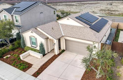 Clovis House | Pet-Friendly Clovis Retreat - Close to Mall & Waterpark!