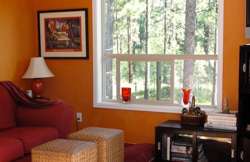 Colville House | Pet-Friendly Columbia River Woodland Paradise