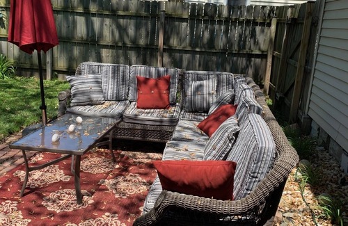 Spring Lake House | Cozy Pet Friendly Retreat with Pool in Spring Lake