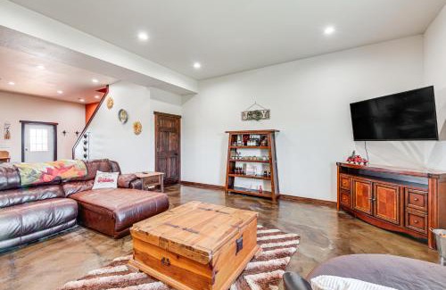 Lingle House | Pet-Friendly Lingle Ranch with Deck on Expansive 60 Acres
