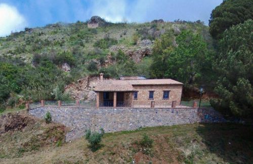 Cetraro House | Outstanding Belvilla by OYO Tuono: Pet & Child Friendly Stay