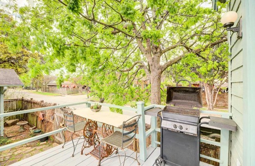 Woodland Heights Apartment | Pet-Friendly Garden Studio with Perfect Guest Rating!