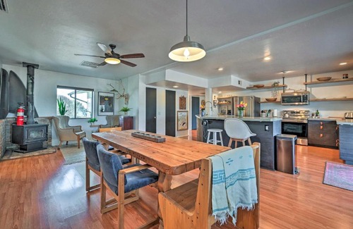 Cottonwood-Verde Village House | Pet-Friendly Retreat with Treehouse Near Sedona Awaits