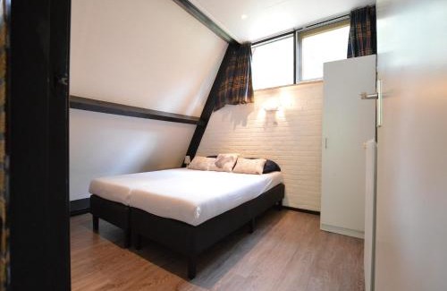 Stramproy House | Pet-Friendly Getaway, cleaning included