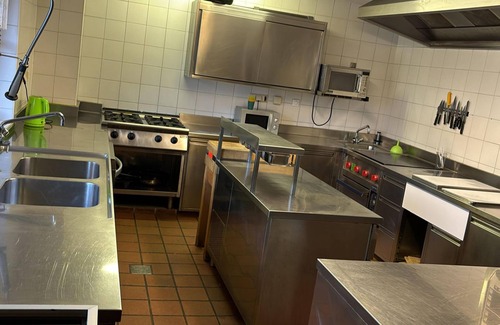 Lauterbach House | Perfect Pet-Friendly Guesthouse Ideal for Group Stays