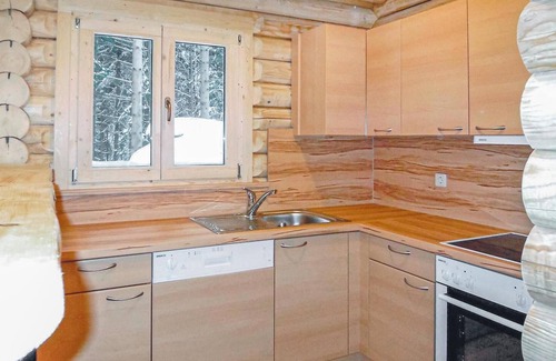Unterweissenbach House | Inviting 4 Bedroom Retreat in Unterweissenbach with Spa