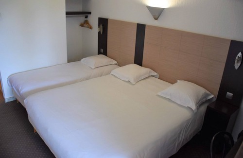 Sud Hotel | Pet-Friendly Retreat Near Parc des Collines de Cuques