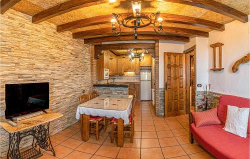 Mecina Bombaron House | Discover Mecina Bombarn: Pet-Friendly Retreat with Wifi