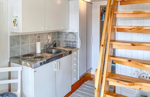 Loftahammar House | Cozy Cottage in Västervik with Oceanfront Views