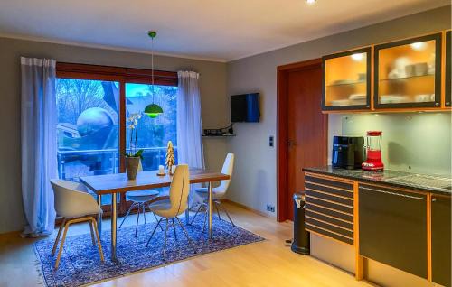 Alesund House | Cozy 2 Bedroom Home in Ålesund - Perfect for Families & Pets