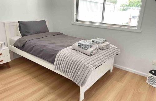 Springdale Heights Apartment | Pet Friendly Retreat in Albury with Family-Focused Amenities