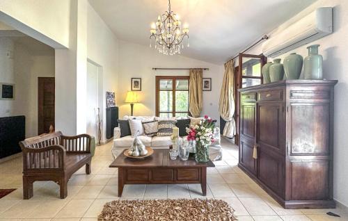 Astros House | Discover the Perfect Home in Astros Arkadia with Kitchen