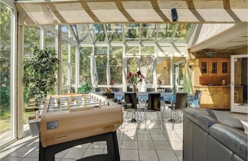 Blavand Strand House | Pet-Friendly Retreat in Blåvand with Pool and Wifi