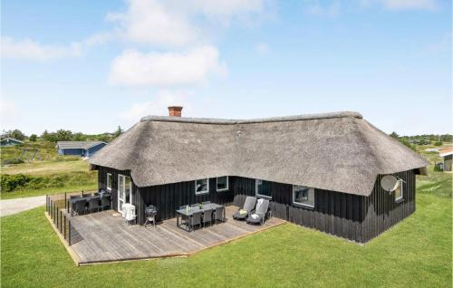 Vejers Strand House | Inviting Home in Vejers Strand with Pool and Kitchen