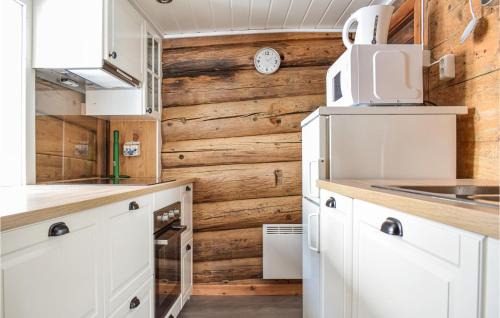 Evanger House | Cozy Home in Evanger with Kitchen - Family & Pet Friendly