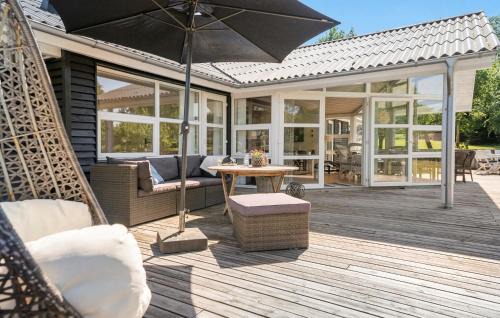 Hvalpsund House | Inviting Home in Fars with Kitchen, Pet and Child Friendly