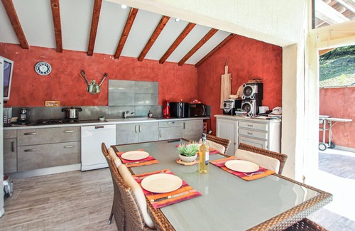 Saint-Montan House | Pet friendly home in St Montan
