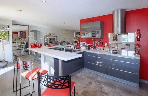 Saint-Montan House | Pet friendly home in St Montan