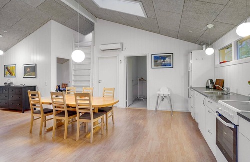 Aalborg Municipality House | Charming Cottage with Lake View and Spa Amenities