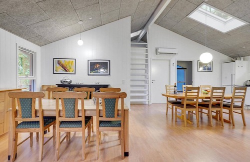 Aalborg Municipality House | Charming Cottage with Lake View and Spa Amenities