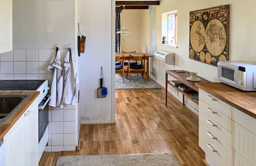 Margretetorp House | Charming Countryside Cottage with Beautiful Terrace & Fireplace