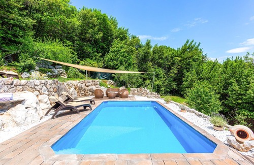 Tulisevica House | Beautiful 2 Bedroom Retreat with Oceanfront Views in Lovran