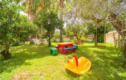 Menfi House | Beautiful Home in Menfi with Outdoor Pool and Pet Friendly