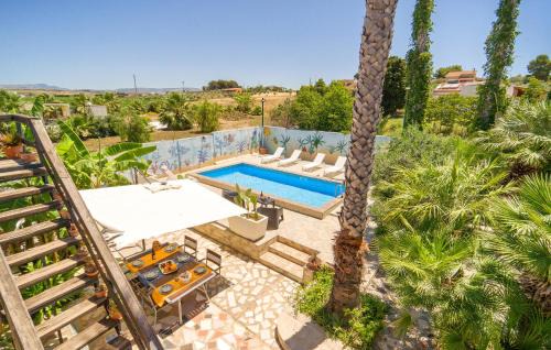 Menfi House | Beautiful Home in Menfi with Outdoor Pool and Pet Friendly