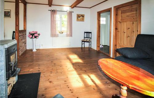Munka-Ljungby House | Pet-Friendly Home in Munka Ljungby with Kitchen Access