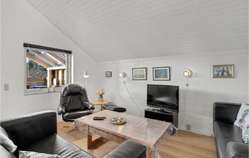 Jegum House | Cozy Pet Friendly Retreat in Oksbøl with Wifi Access