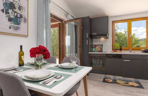 Kircija House | Top-Rated 1 Bedroom Accommodation in Pazin with Pool