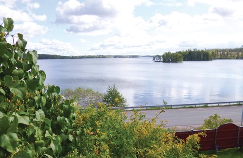 Tranas House | Renovated Cottage with Lake View and Spa in Småland