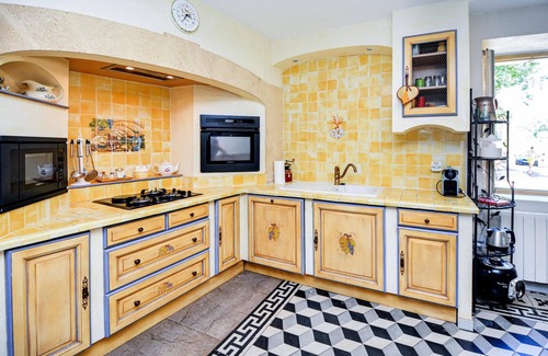 Baron House | Spacious 5-Bedroom Getaway in Uzès with Private Pool