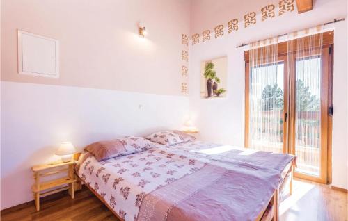 Vrata House | Beautiful 4 Bedroom Home with Pool in Vrata