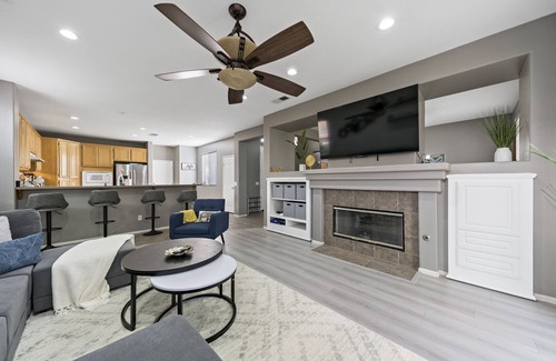 Moreno Valley House | Pet-Friendly Retreat with WFH Setups and Smart TVs