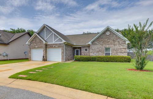 Moundville House | Pet-Friendly Moundville Home with Fenced Backyard Escape
