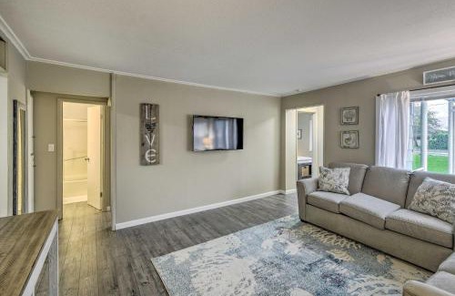Aberdeen House | Dog-Friendly Hoquiam Cottage with River Access Awaits You