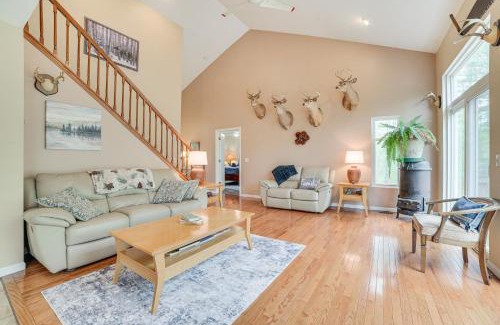 Kalkaska House | Pet-Friendly Retreat Near Torch Lake - Perfect for Families!